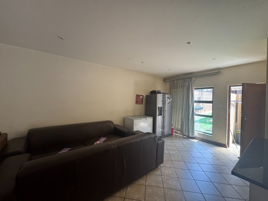 3 Bedroom Property for Sale in Birdwood Estate North West